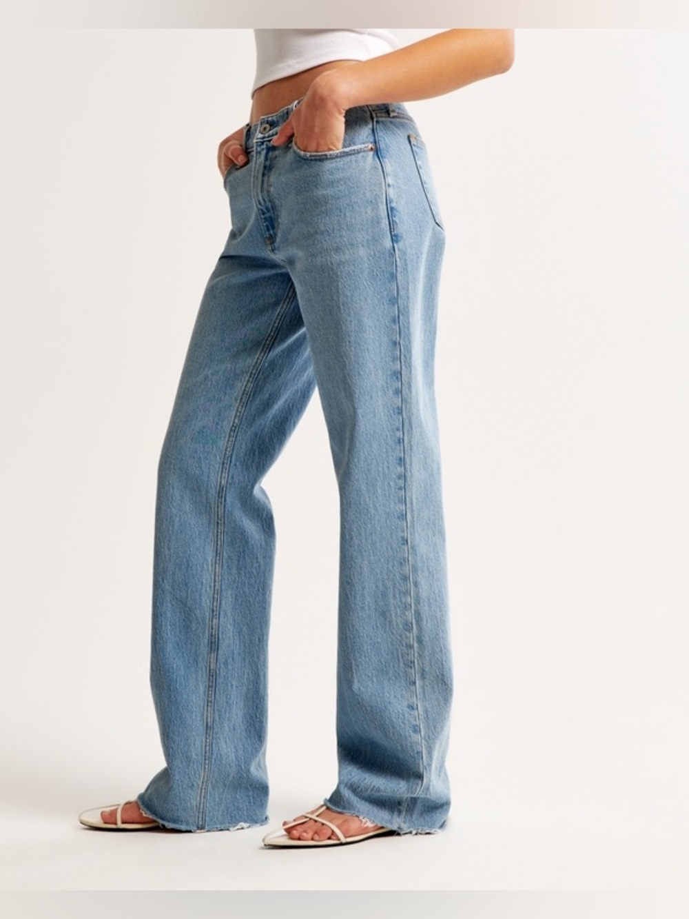 Abercrombie & Fitch Low Rise Baggy Jeans NWT - Picture 4 of 14
